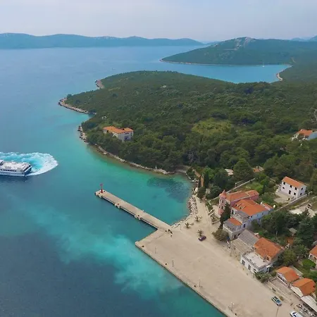 Island Molat