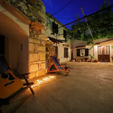 Apartment Island Molat